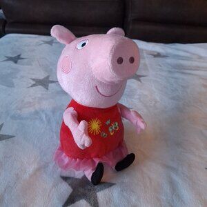 Peppa Pig Great Day for Giggles Peppa Plush with Sound Baby and‎ Toddler Works